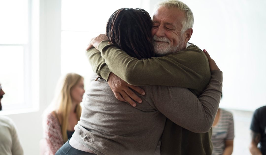Joining an Alzheimer’s Support Group: What to Expect and How to Get Connected
